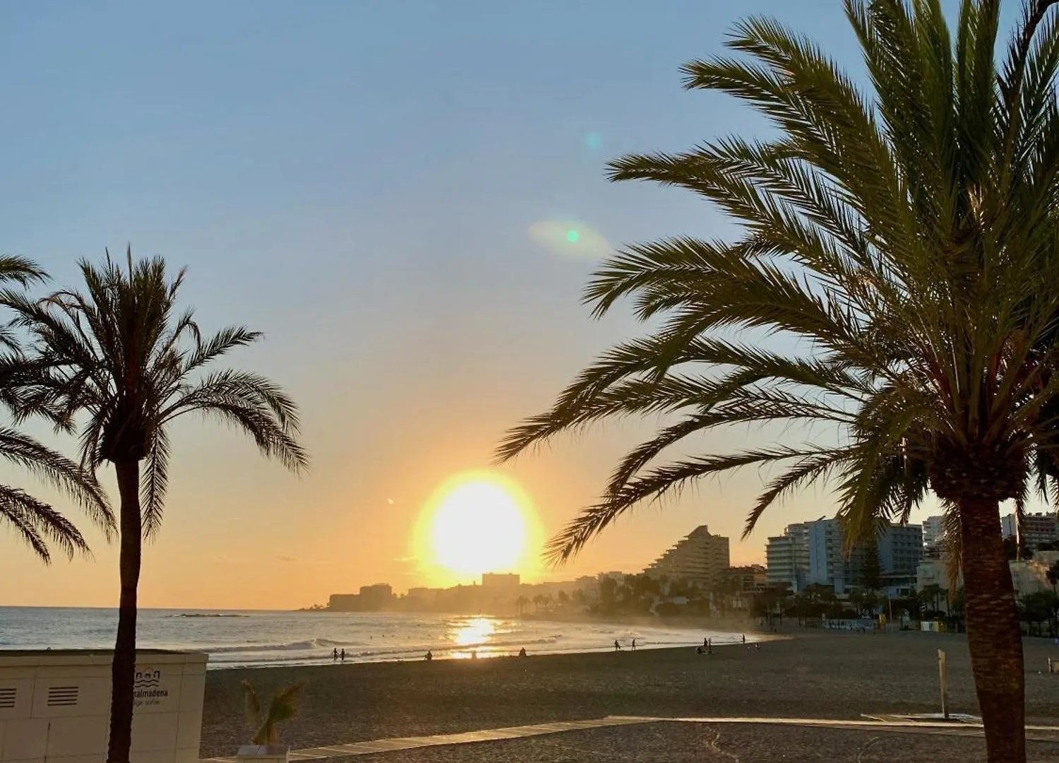 Amplia Terraza Con Maravillosas Vistas Muy Cerca De La Playa Torremolinos 0*,